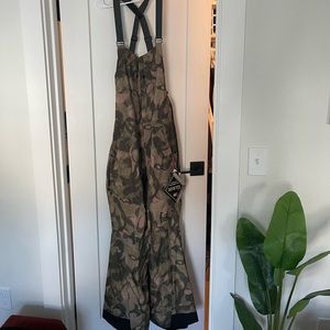 Burton AK Kimmy 2L gore-tex bibs